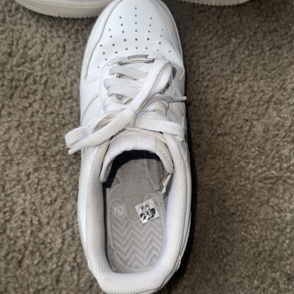 Nike AF1 Classic White Men's Sneakers - Picture 5 of 11